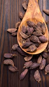 Black Cardamom (بڑی الائچی)